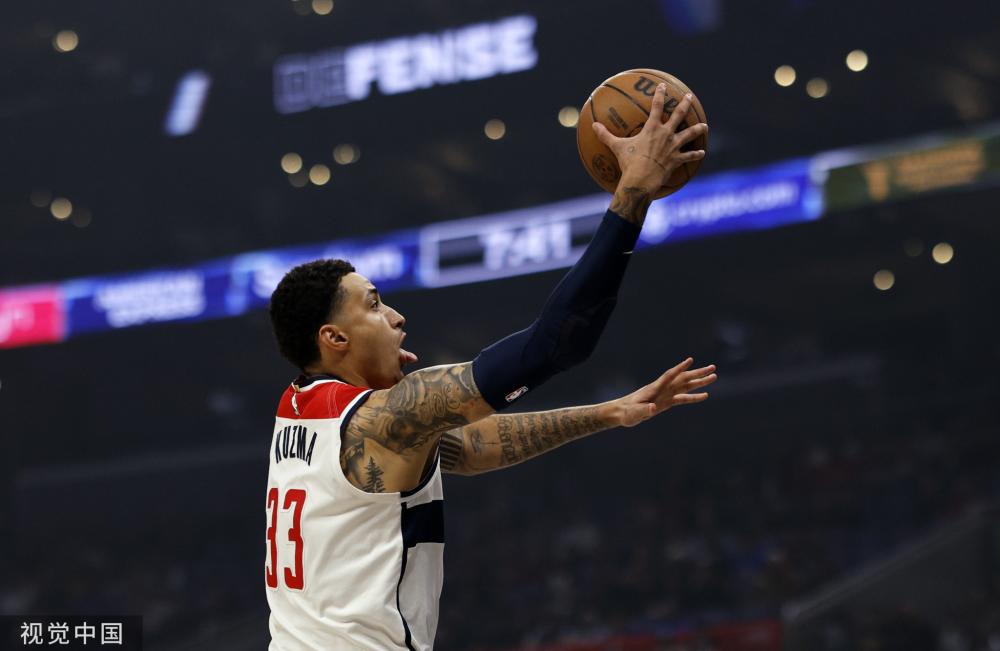 他也因為場 他也因為場